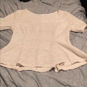 ☀️ Creme and Silver Peplum Top